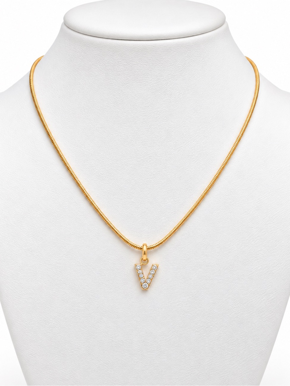 Premier Designs “V” gold plated Charm Necklace,